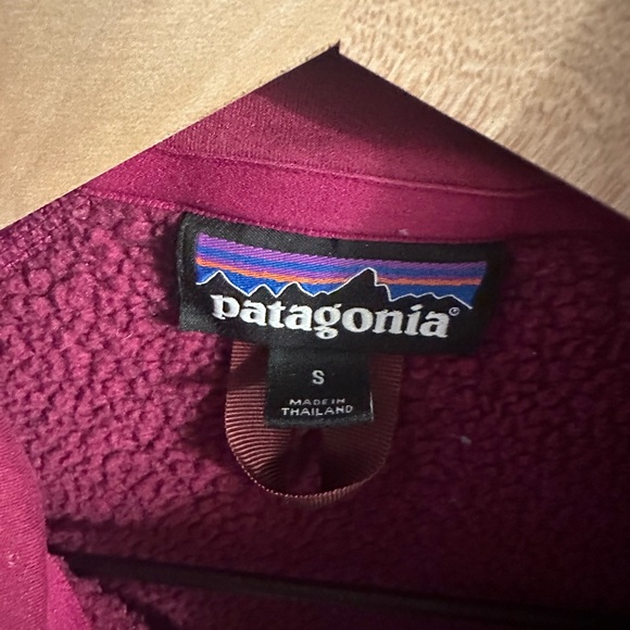 Patagonia Burgundy Fleece Pullover - Picture 2 of 2